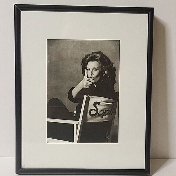 Sophia Loren Photo Matted and Professionally Framed 9x11.5 Black And White - Picture 1 of 7